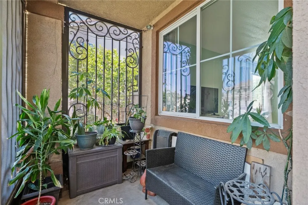 6380 Iris Court Eastvale, CA 92880