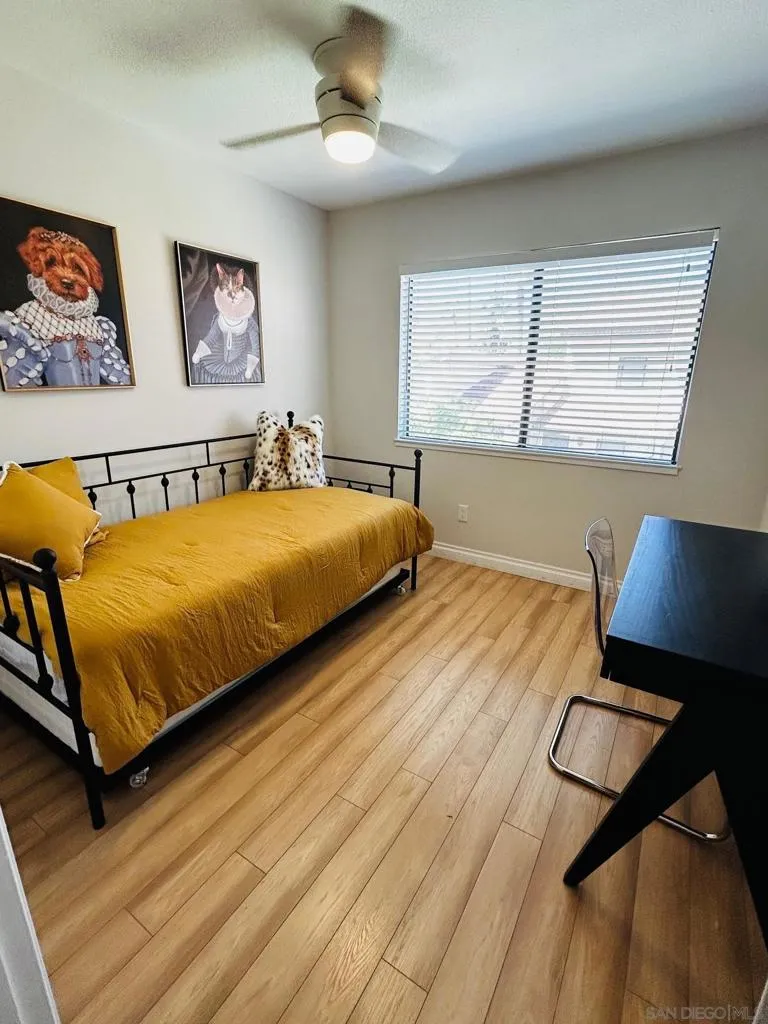 6135 Montecito Dr #5 Palm Springs, CA 92264