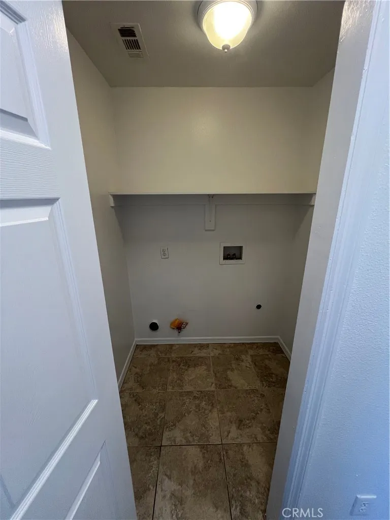 123 W 66th Los Angeles, CA 90003