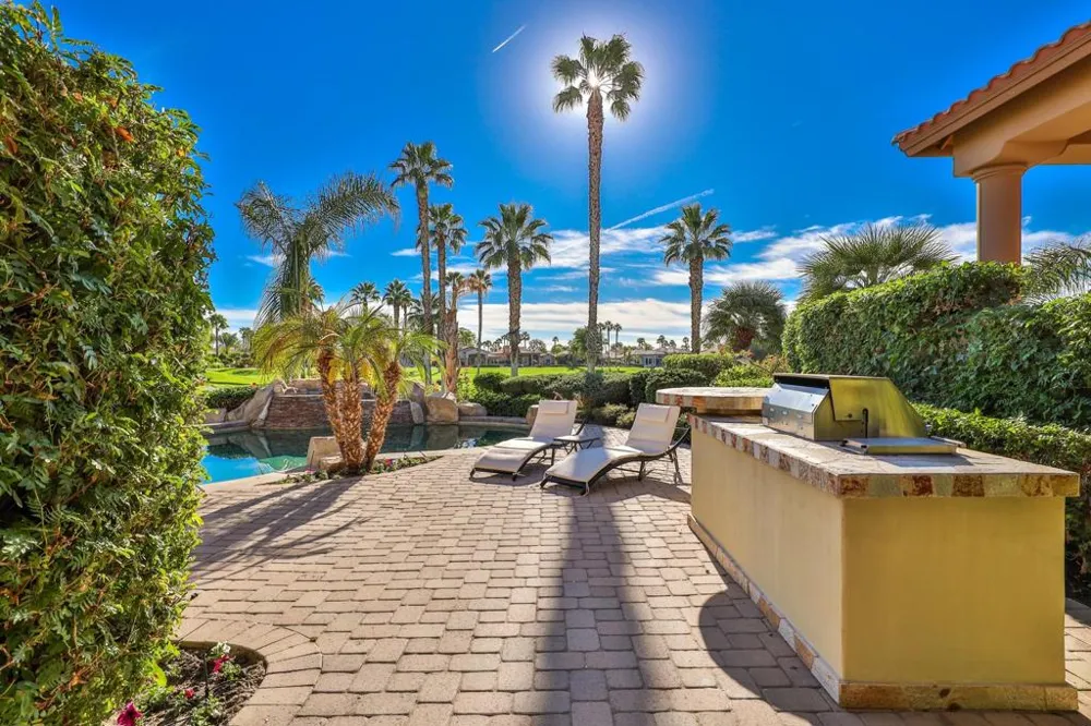 48474 Vista Palomino La Quinta, CA 92253