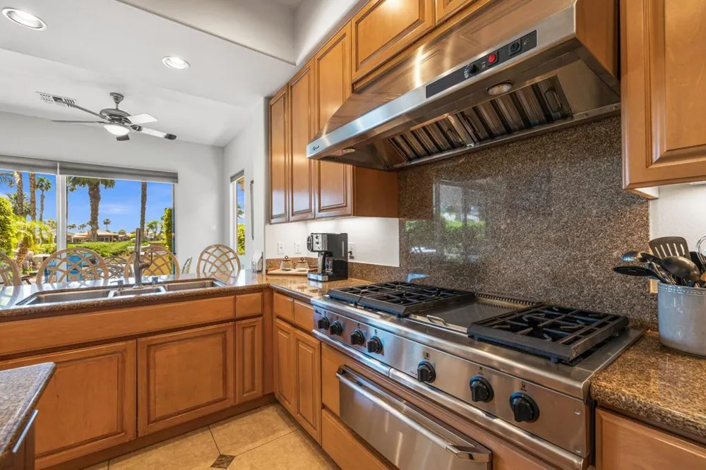 48474 Vista Palomino La Quinta, CA 92253