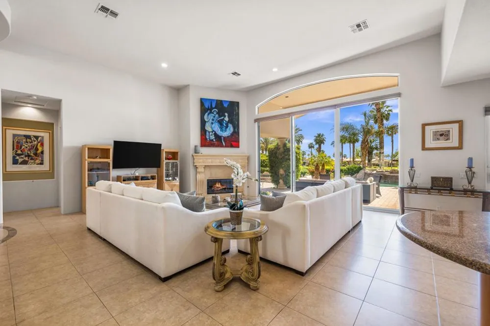 48474 Vista Palomino La Quinta, CA 92253