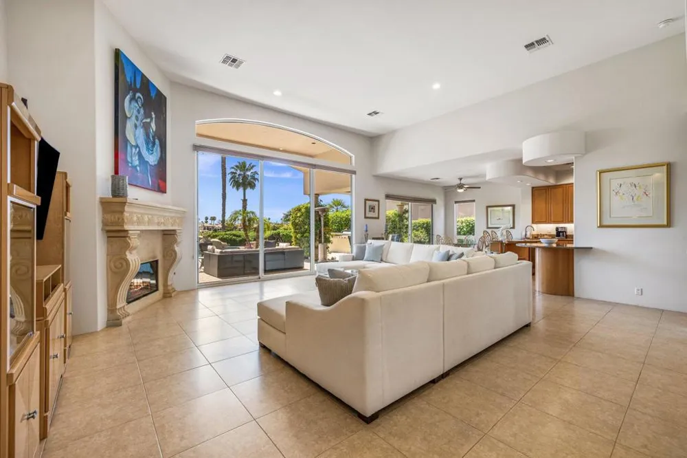 48474 Vista Palomino La Quinta, CA 92253