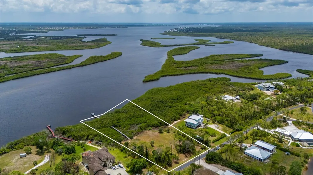0 RIVERFRONT DRIVE #Lot 6 Venice, FL 34293