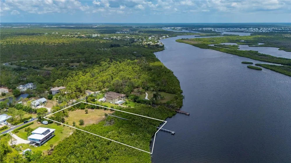 0 RIVERFRONT DRIVE #Lot 6 Venice, FL 34293