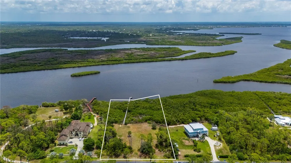 0 RIVERFRONT DRIVE #Lot 6 Venice, FL 34293