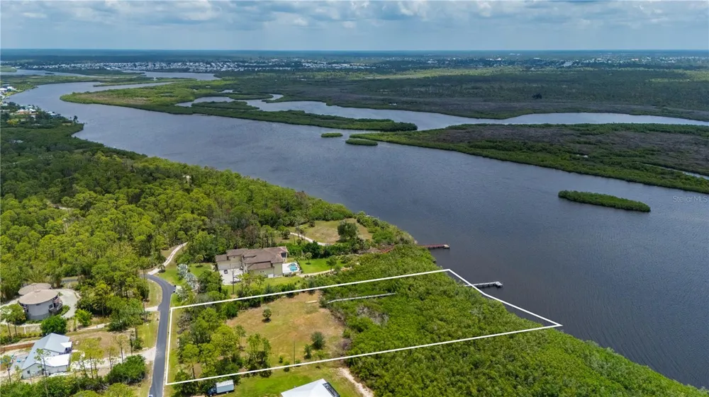 0 RIVERFRONT DRIVE #Lot 6 Venice, FL 34293