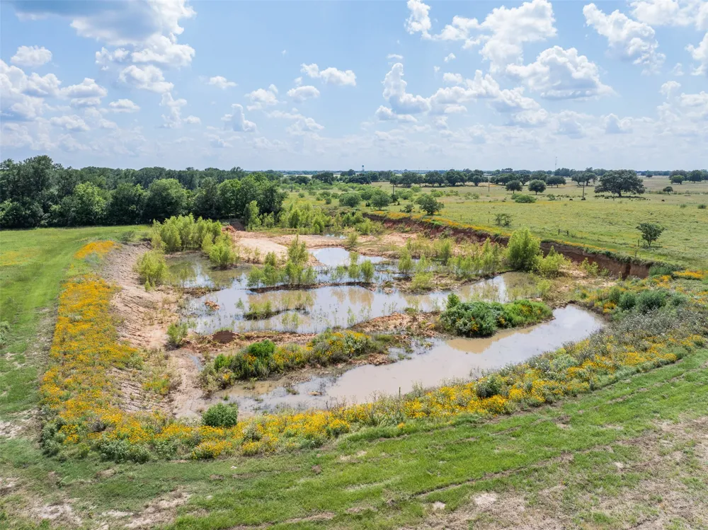 County Road 268 Snook, TX 77878