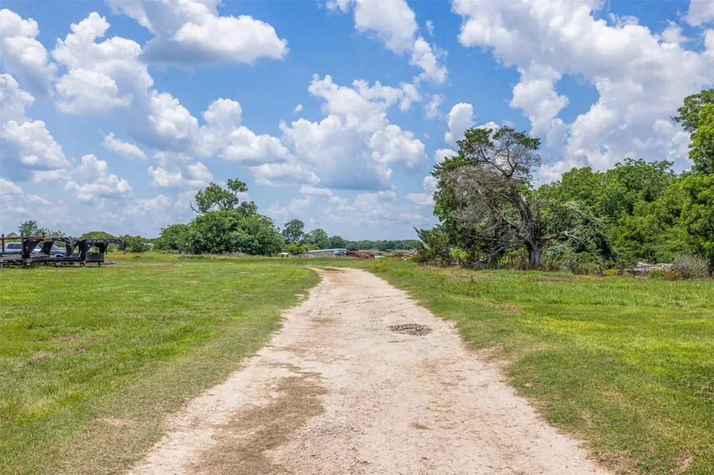 County Road 268 Snook, TX 77878