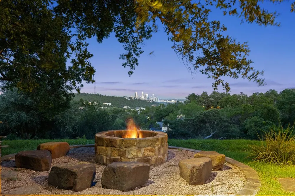 1414 The High Road Austin, TX 78746