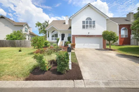 3127 Creekview Ln