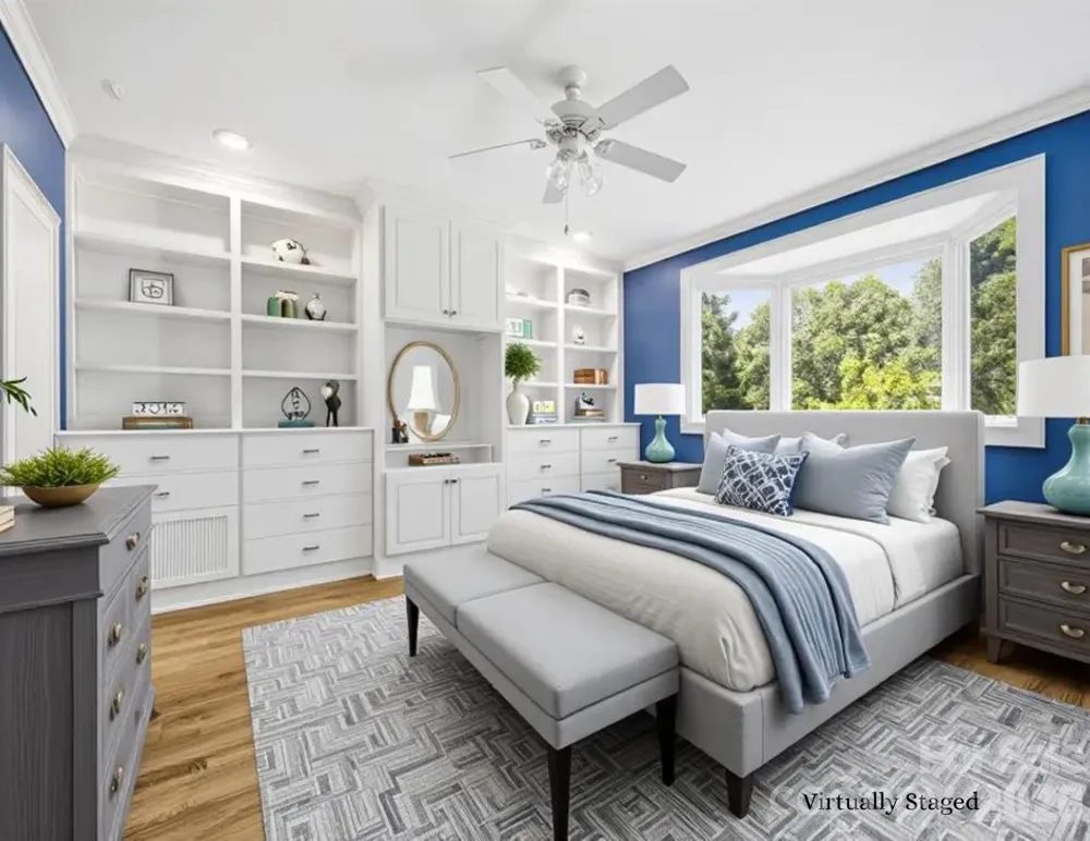 2204 E Cumming Woods Lane Hendersonville, NC 28739