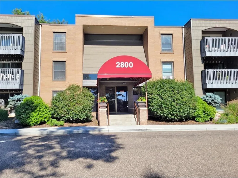 2800 Hamline Avenue #332 Roseville, MN 55113