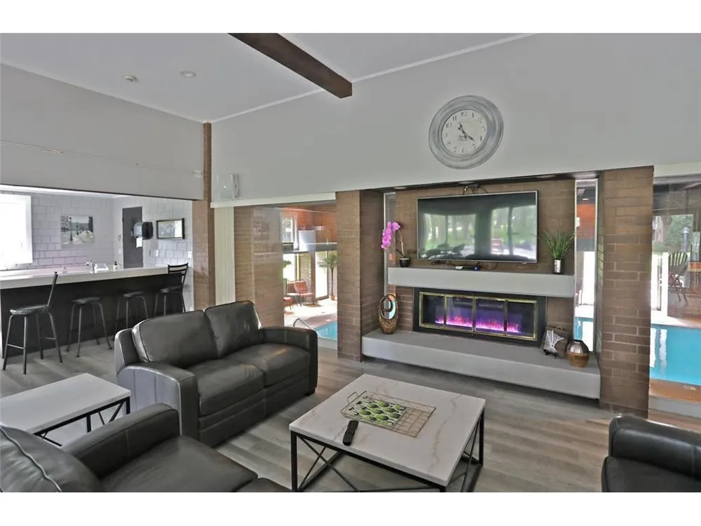 2800 Hamline Avenue #332 Roseville, MN 55113