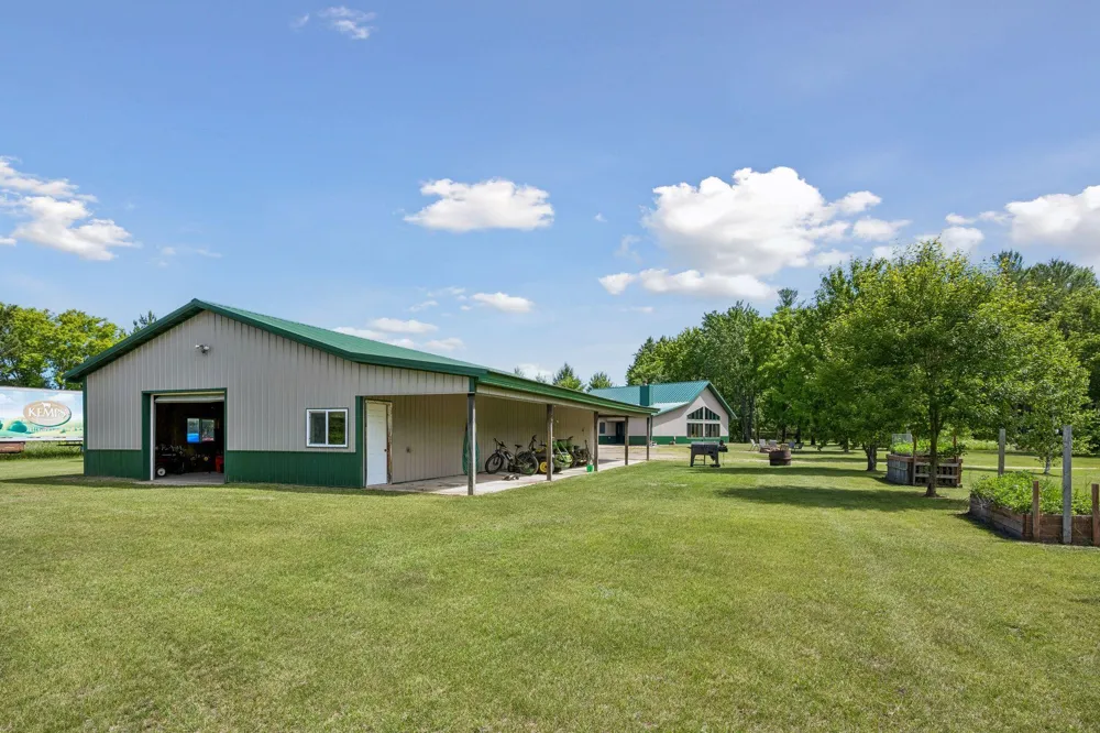 13763 County Road 3 Clear Lake, MN 55319