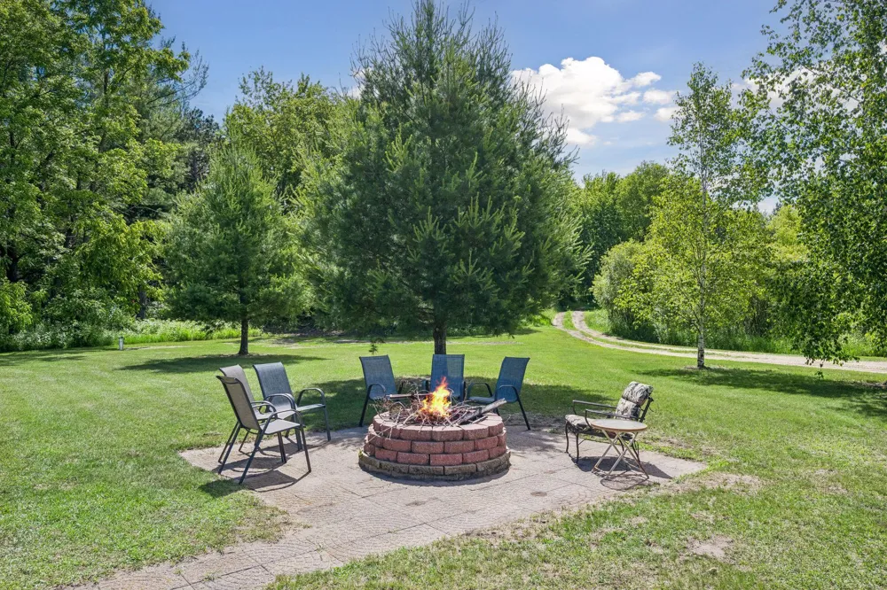 13763 County Road 3 Clear Lake, MN 55319