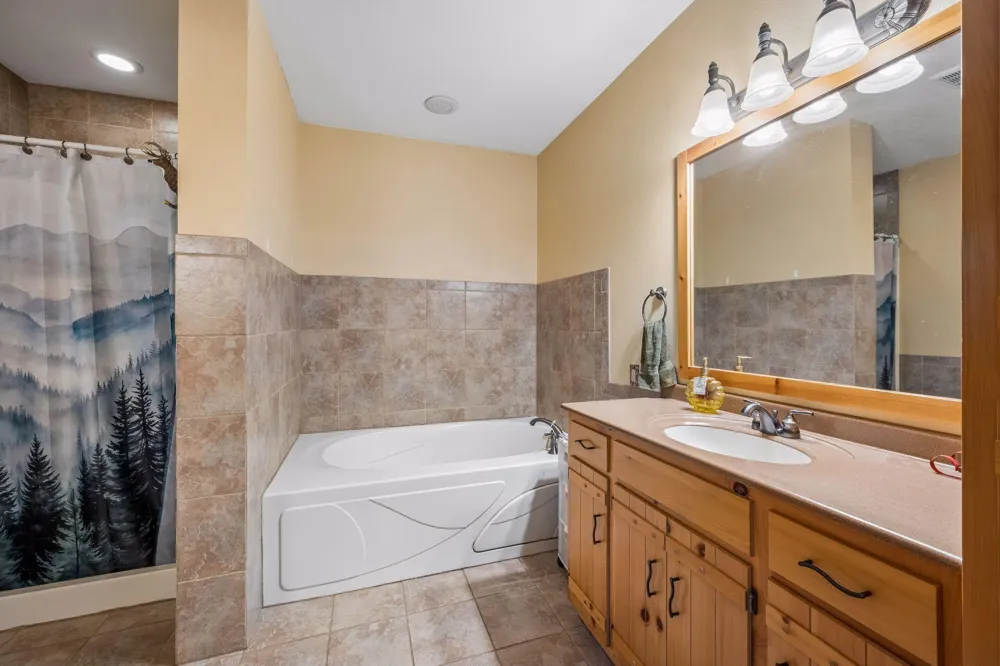 13763 County Road 3 Clear Lake, MN 55319
