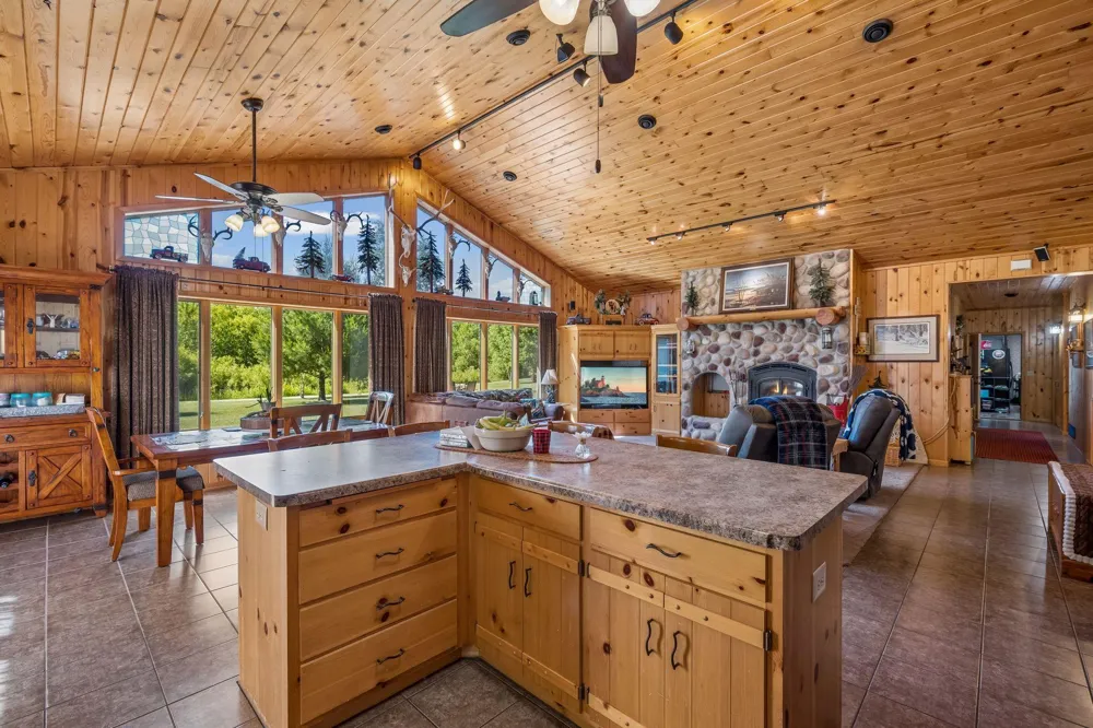 13763 County Road 3 Clear Lake, MN 55319
