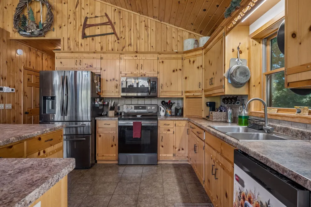 13763 County Road 3 Clear Lake, MN 55319