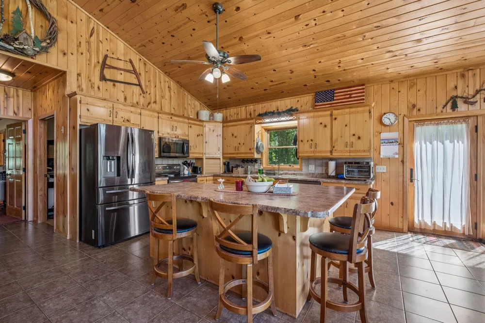 13763 County Road 3 Clear Lake, MN 55319
