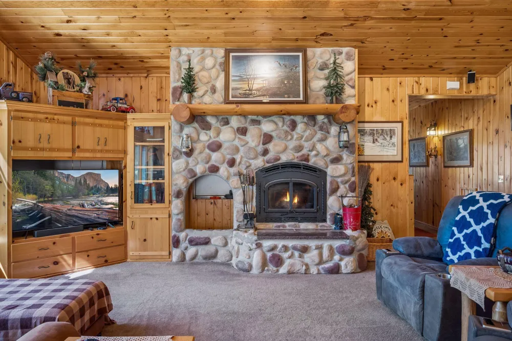 13763 County Road 3 Clear Lake, MN 55319