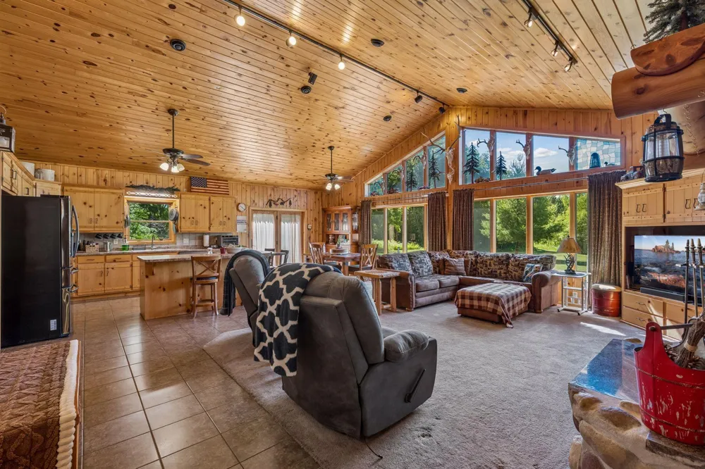 13763 County Road 3 Clear Lake, MN 55319