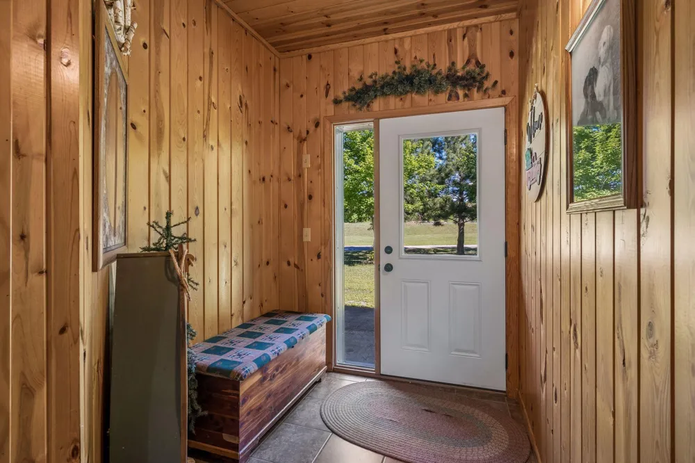 13763 County Road 3 Clear Lake, MN 55319