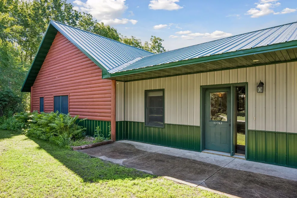 13763 County Road 3 Clear Lake, MN 55319
