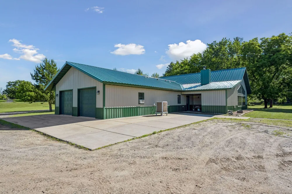 13763 County Road 3 Clear Lake, MN 55319