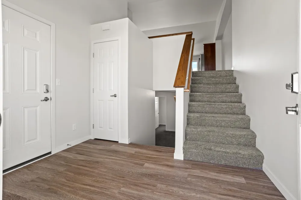 1023 29th Avenue W West Fargo, ND 58078
