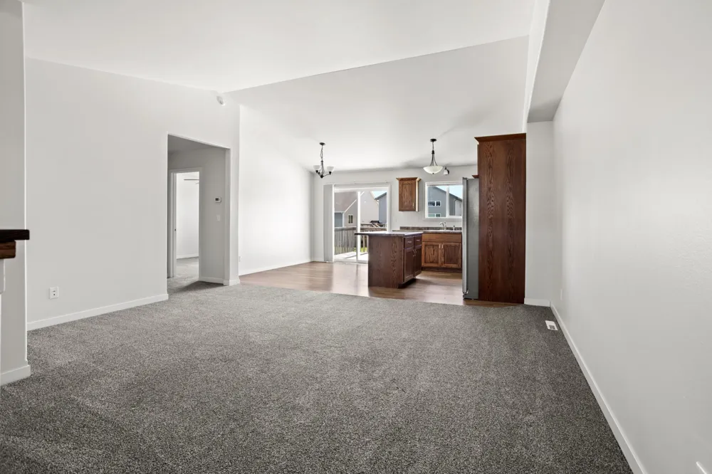 1023 29th Avenue W West Fargo, ND 58078