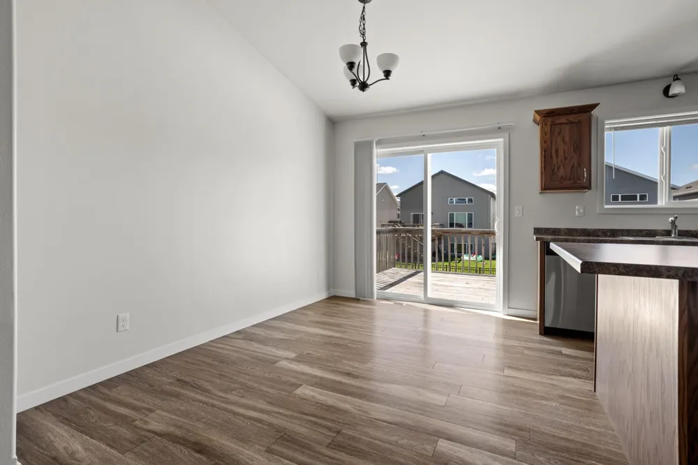 1023 29th Avenue W West Fargo, ND 58078