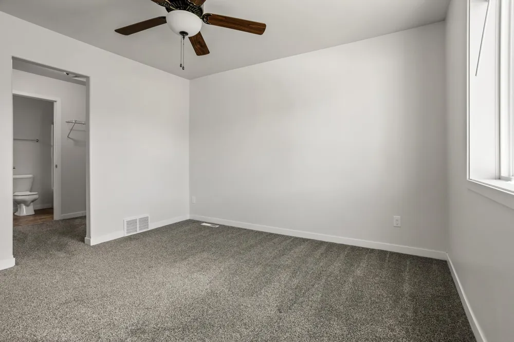 1023 29th Avenue W West Fargo, ND 58078