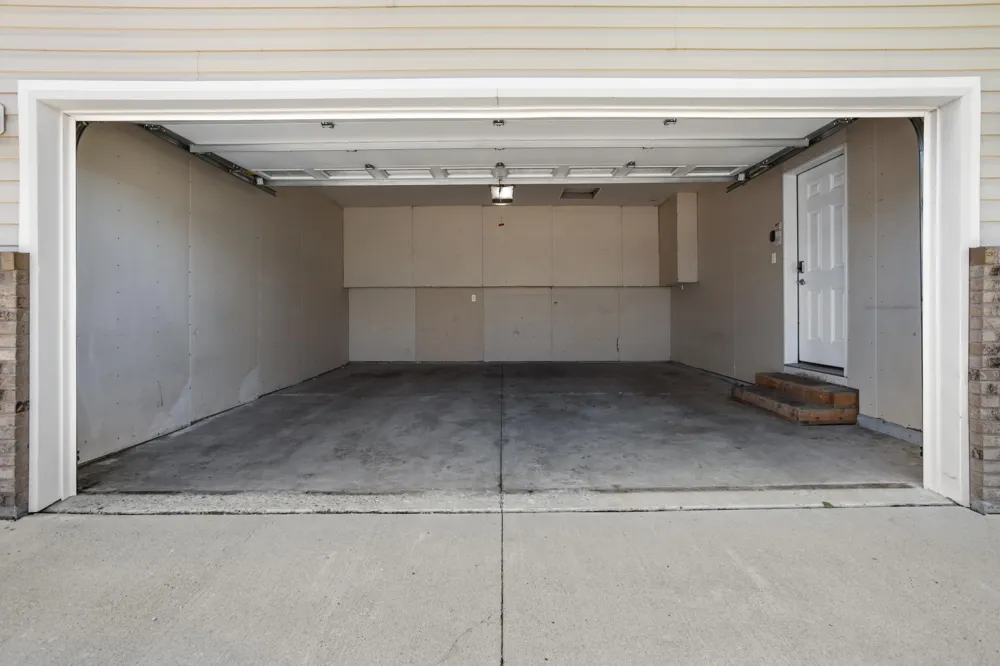 1023 29th Avenue W West Fargo, ND 58078