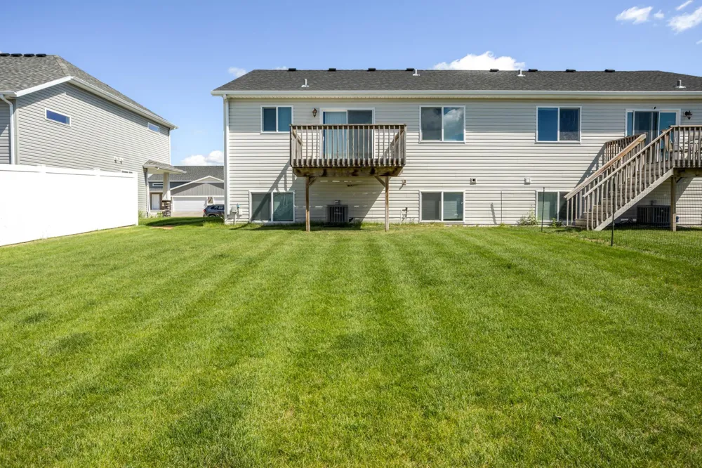 1023 29th Avenue W West Fargo, ND 58078