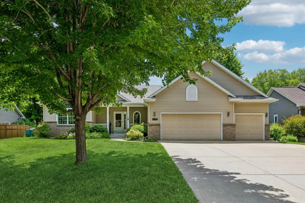 1105 Lupine Drive Northfield, MN 55057