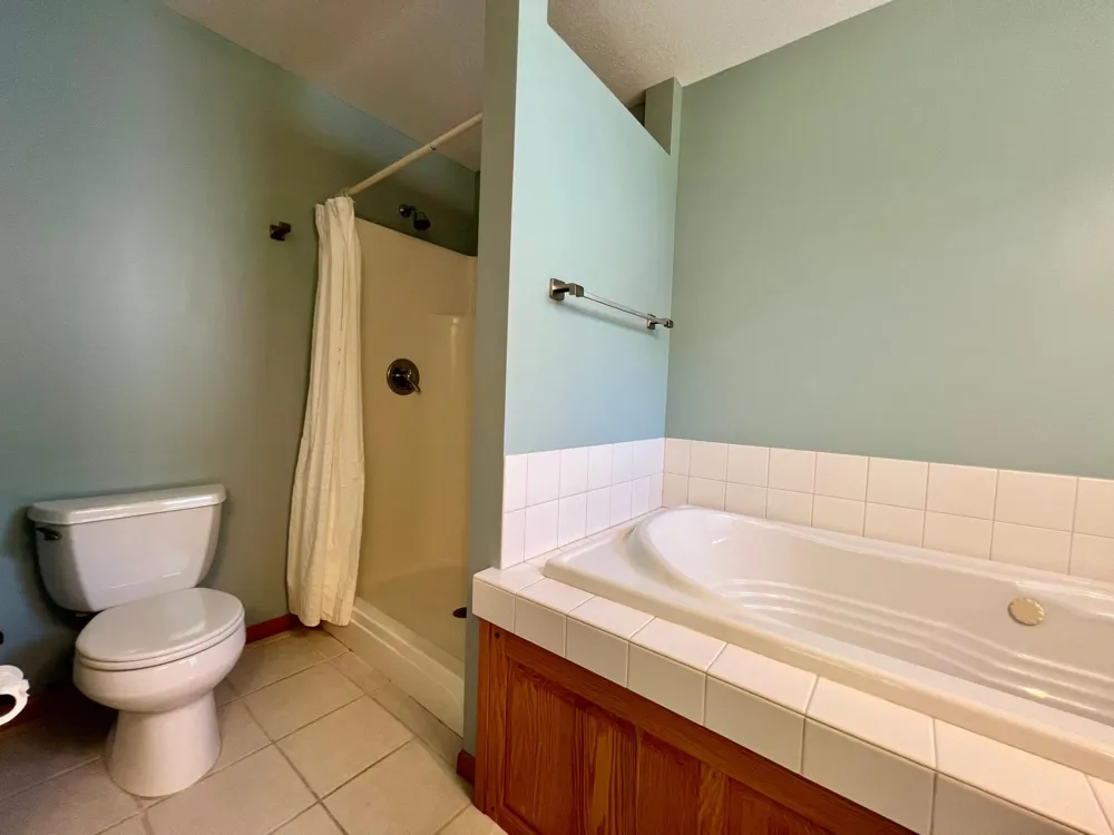 1105 Lupine Drive Northfield, MN 55057