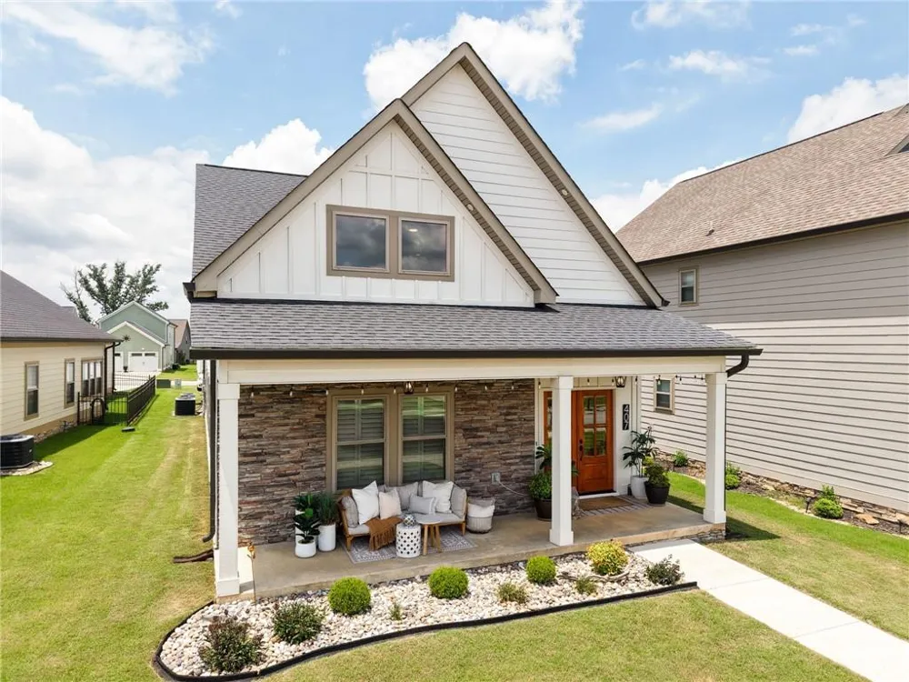 407 Tuscany Village Drive Ringgold, GA 30736