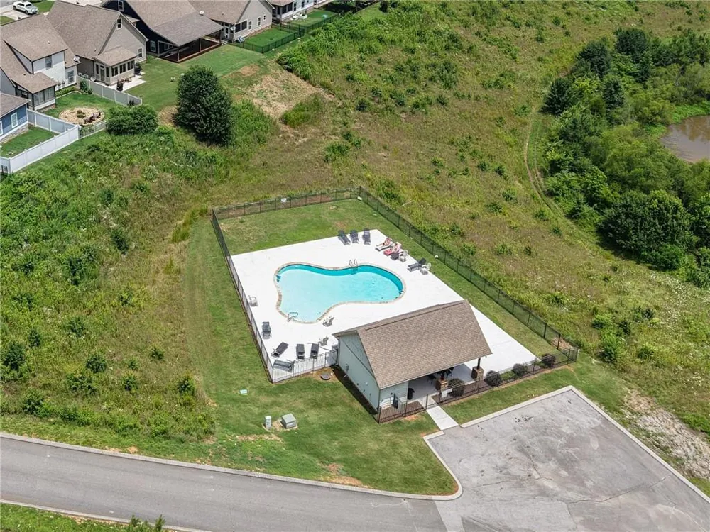 407 Tuscany Village Drive Ringgold, GA 30736