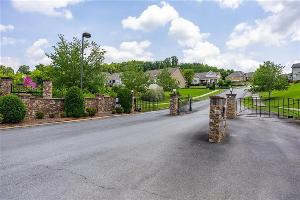 407 Tuscany Village Drive Ringgold, GA 30736