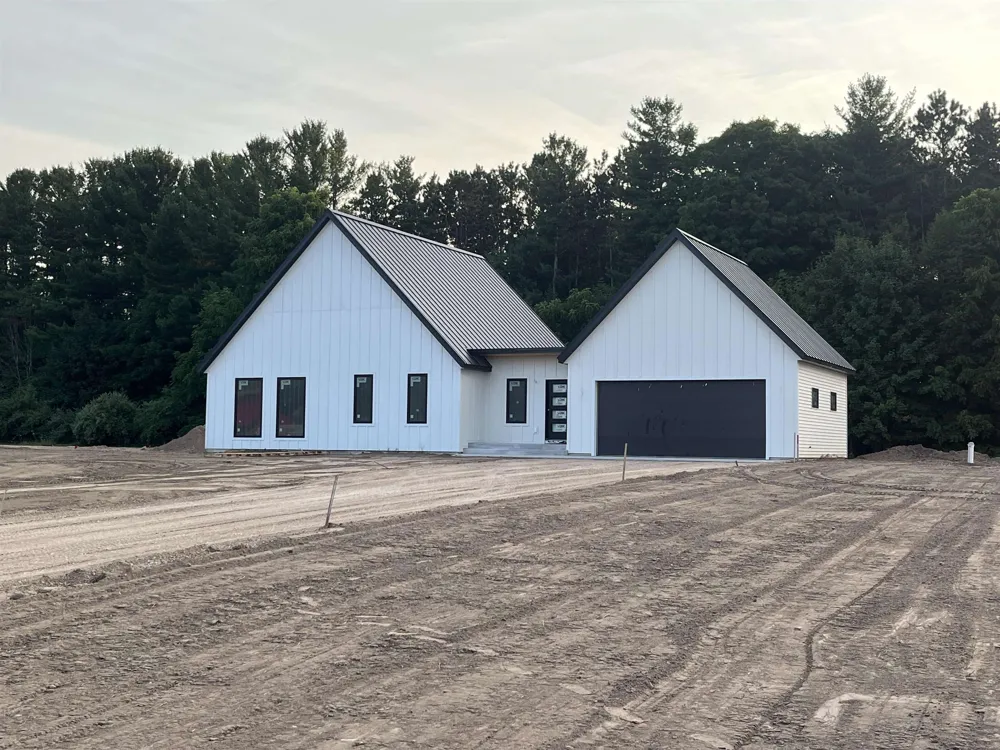 4141 Fireside Trail Long Lake Township, MI 49685