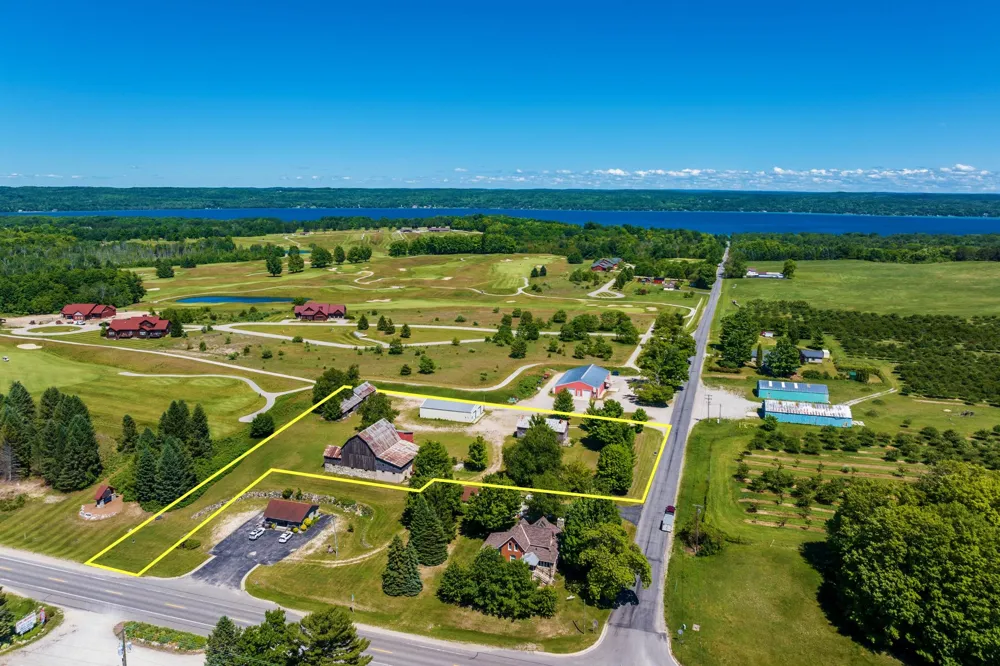 12924 McLachlan Road Torch Lake Township, MI 49648