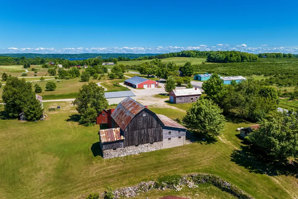 12924 McLachlan Road Torch Lake Township, MI 49648