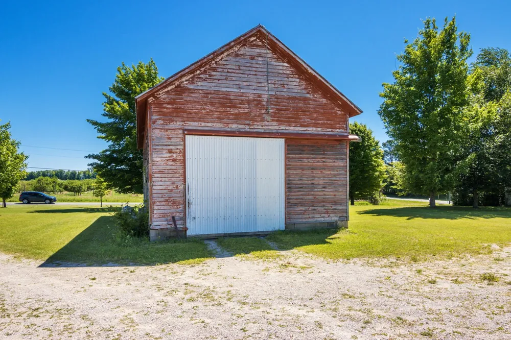 12924 McLachlan Road Torch Lake Township, MI 49648
