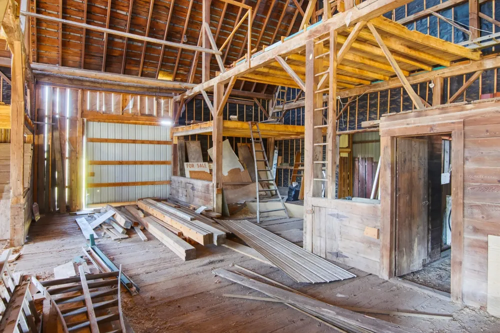 12924 McLachlan Road Torch Lake Township, MI 49648