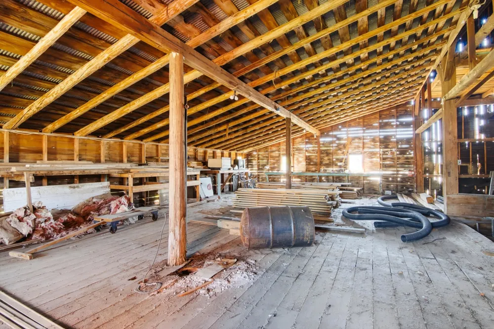 12924 McLachlan Road Torch Lake Township, MI 49648