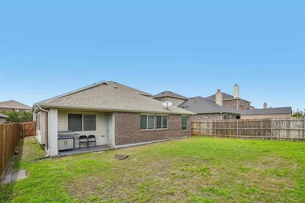 2012 Shawnee Trail Heartland, TX 75126