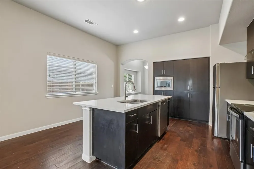 2012 Shawnee Trail Heartland, TX 75126