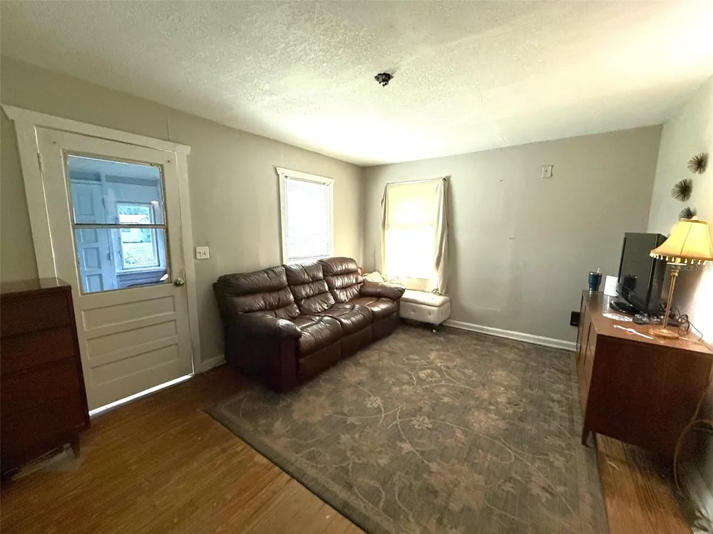 1222 GOLCONDA ROAD Lakeland, FL 33801