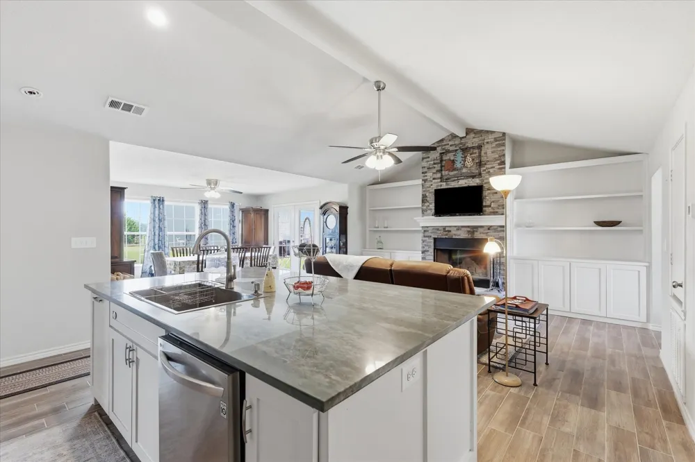 110 Highview Road Ennis, TX 75119